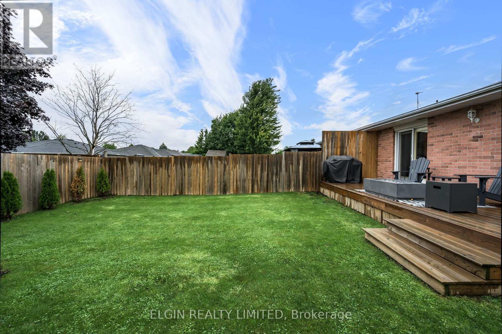 69 Carrie Crescent Property Photo 4