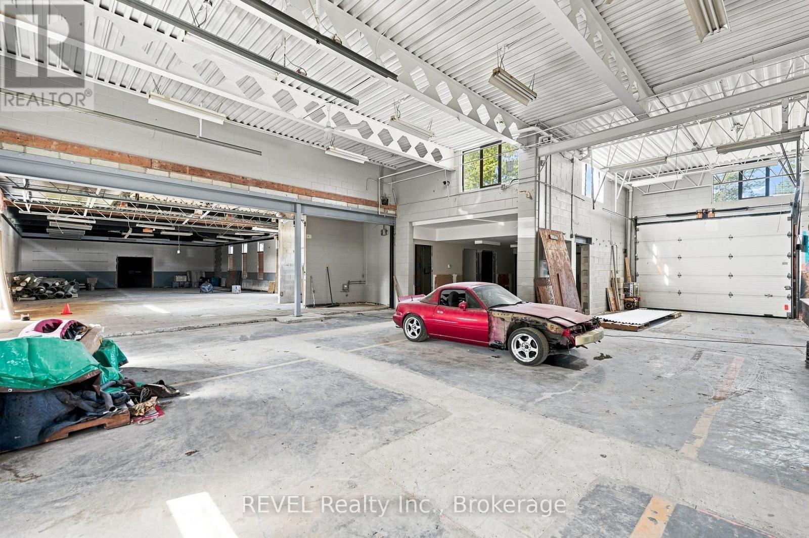 271 Ridgeway Road Property Photo 14