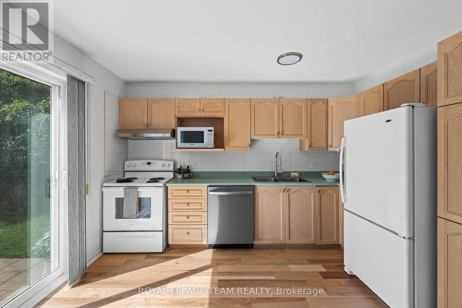 77 Sherring Court Property Photo 4