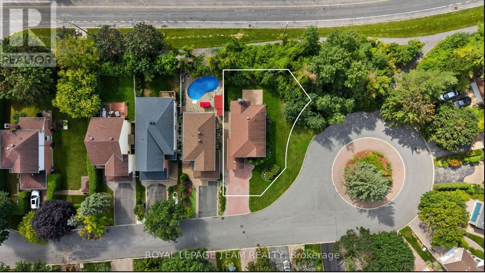 77 Sherring Court Property Photo 6