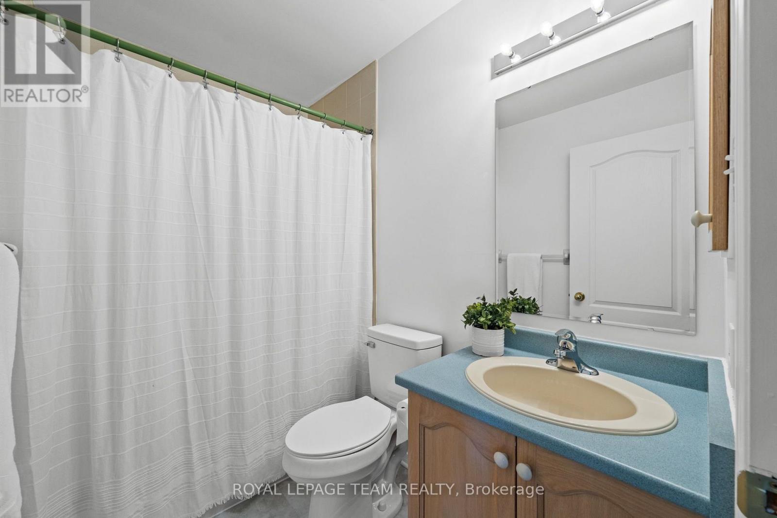 77 Sherring Court Property Photo 38