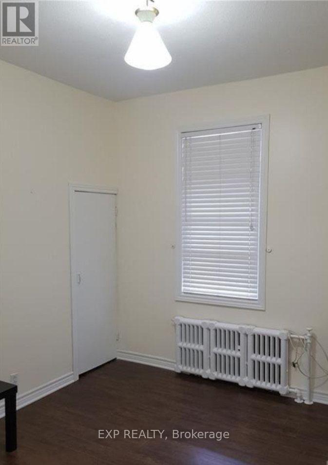 Unit 1 - 268 Flora Street Property Photo 4