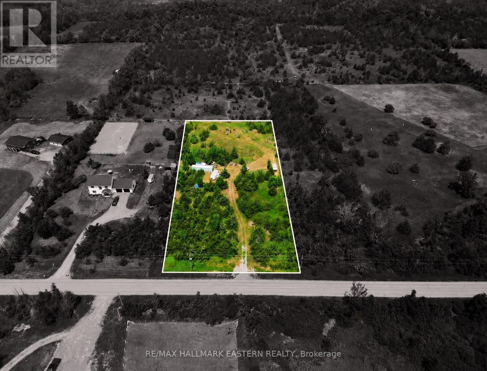 2098 13th Line E Property Photo 1