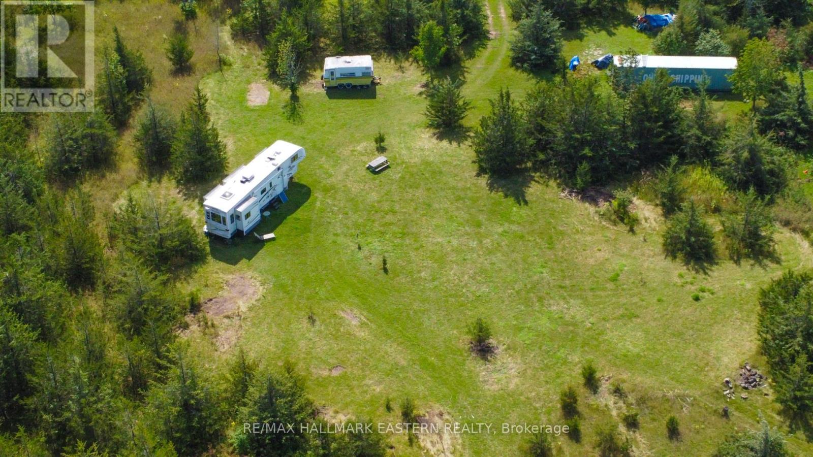 2098 13th Line E Property Photo 4