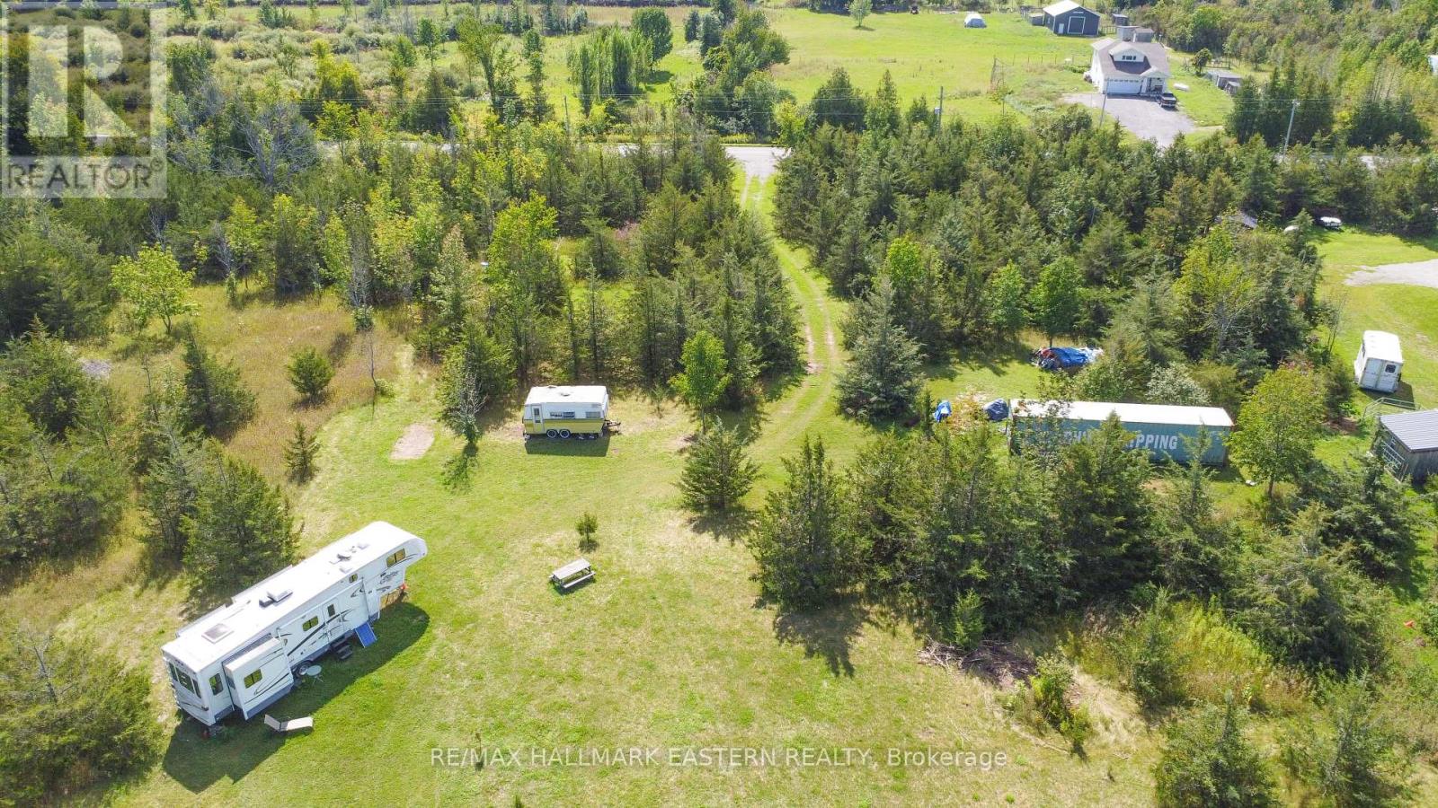 2098 13th Line E Property Photo 5