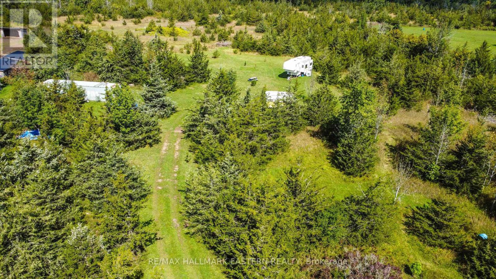 2098 13th Line E Property Photo 6