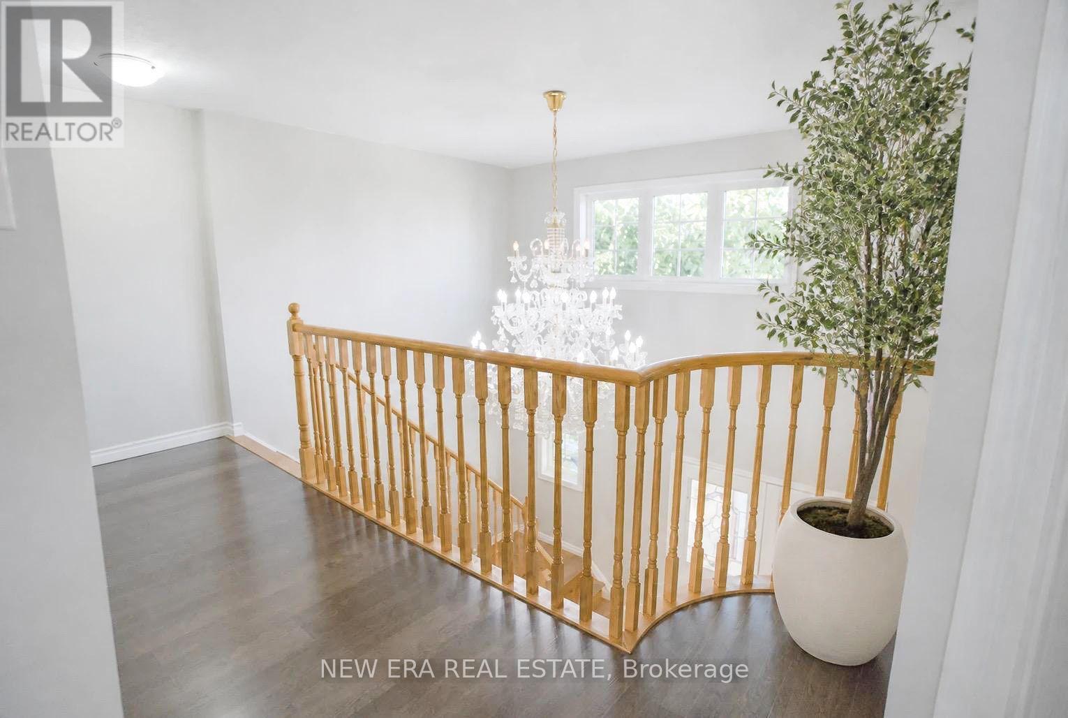 704 Brandenburg Boulevard Property Photo 11