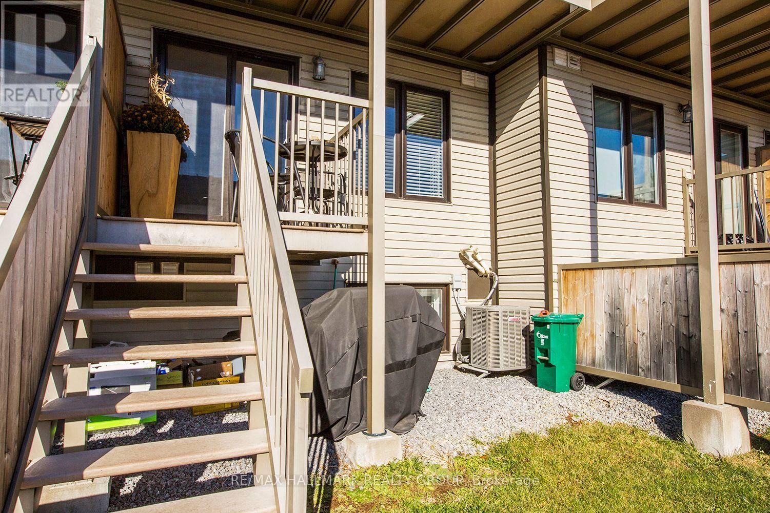 2404 Esprit Drive Property Photo 8