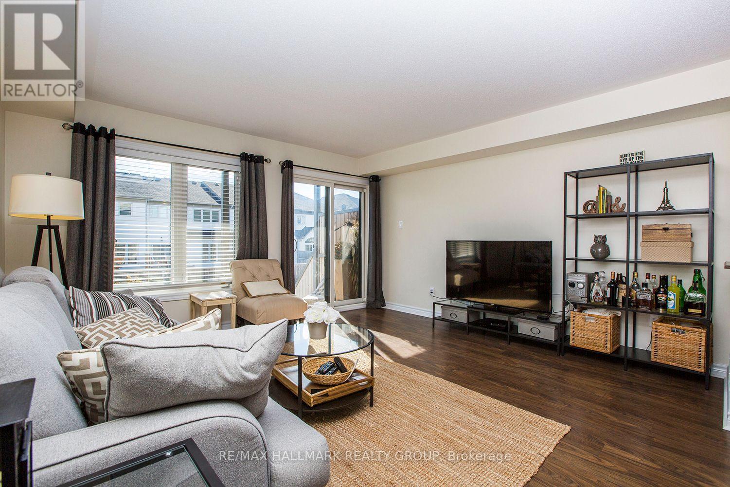 2404 Esprit Drive Property Photo 18