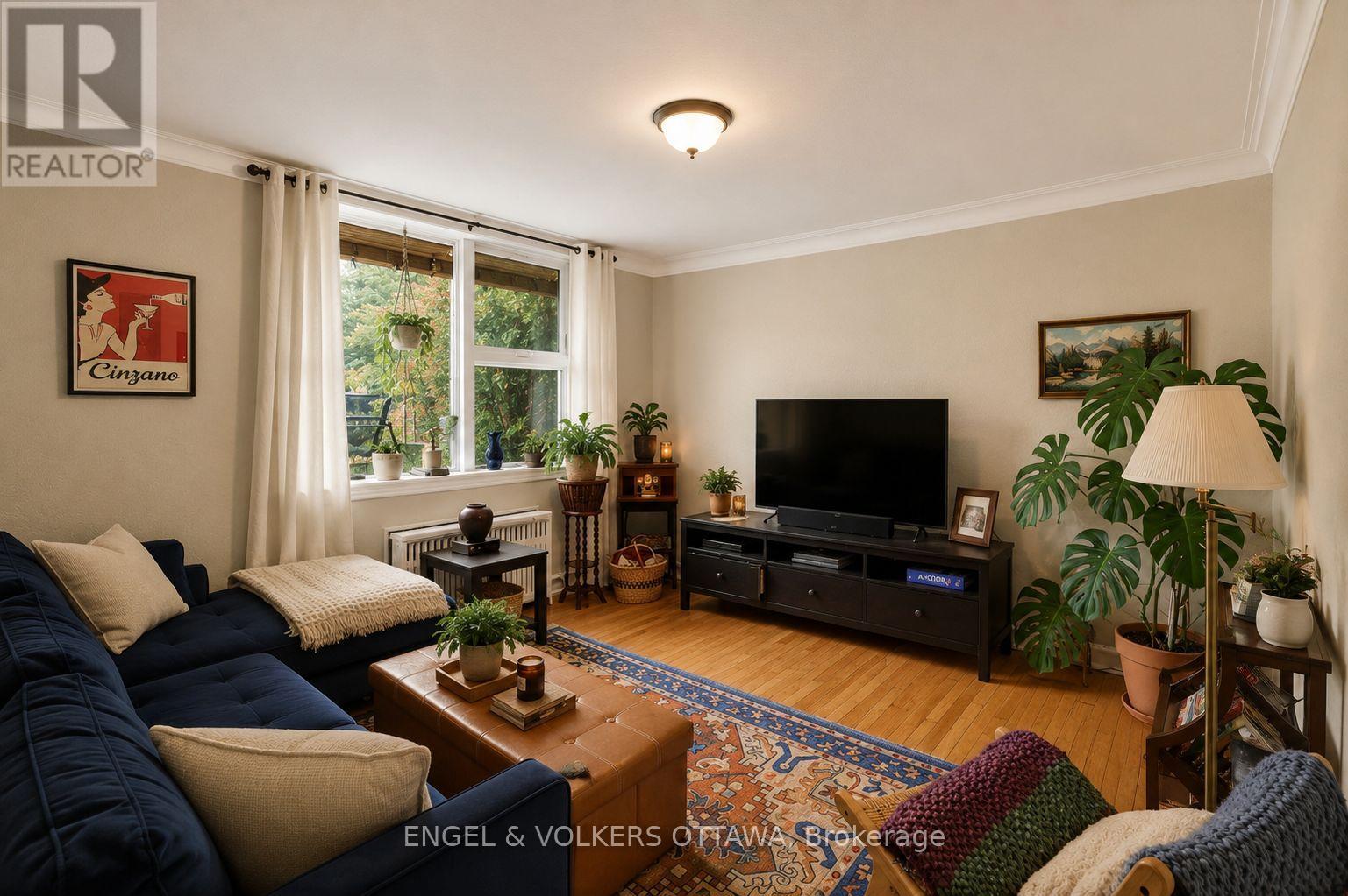 520 Hilson Avenue Property Photo 3
