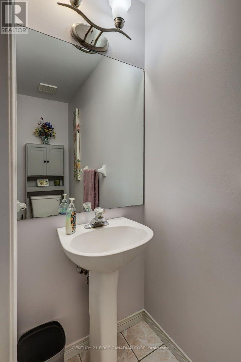 114 Meadowridge Road Property Photo 8
