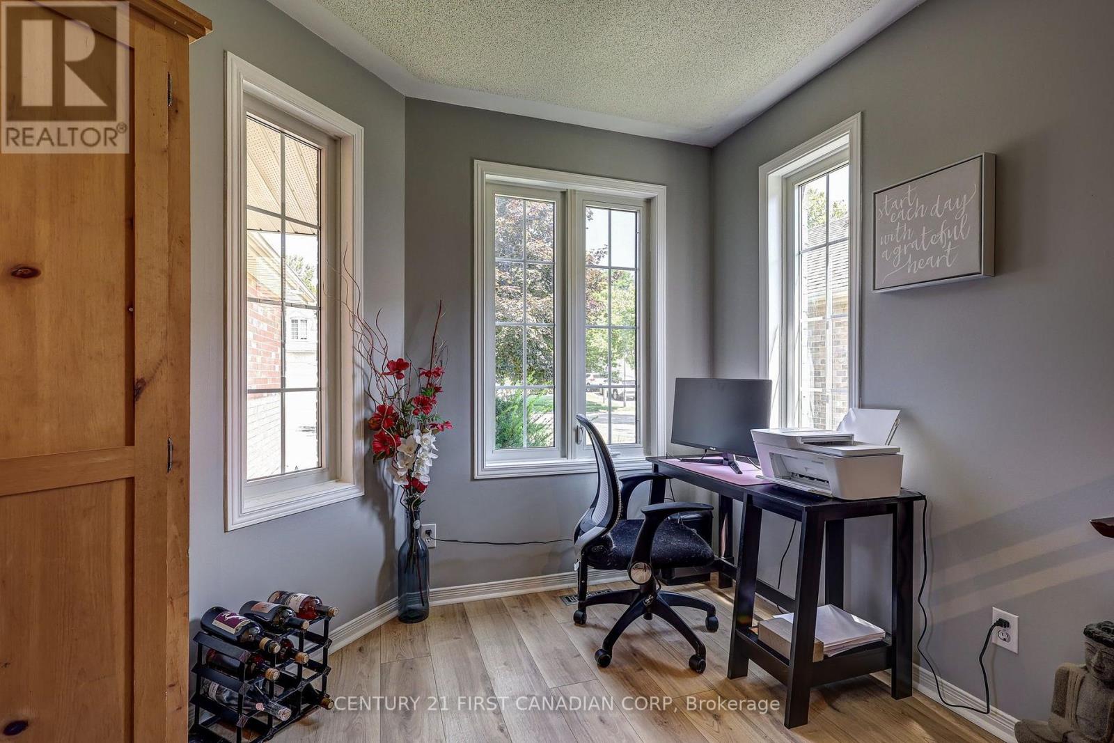 114 Meadowridge Road Property Photo 10