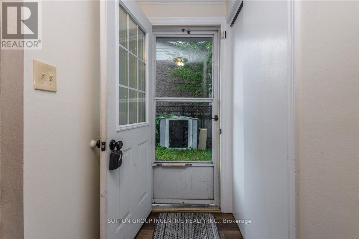 159 Toronto Street Property Photo 4
