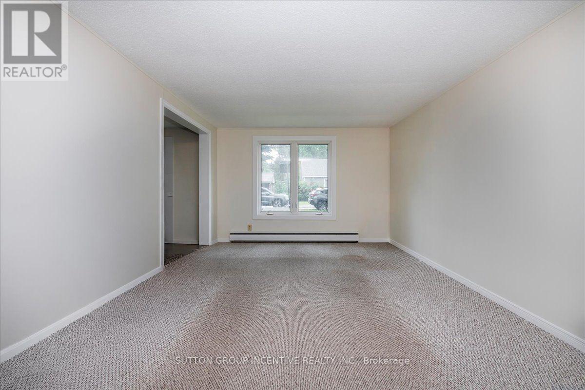 159 Toronto Street Property Photo 6