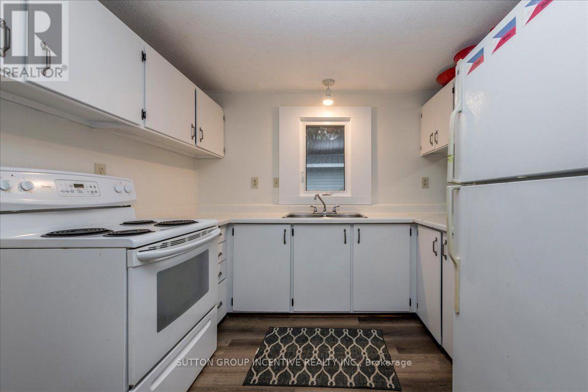 159 Toronto Street Property Photo 10