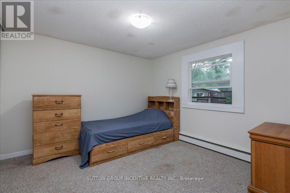 159 Toronto Street Property Photo 11