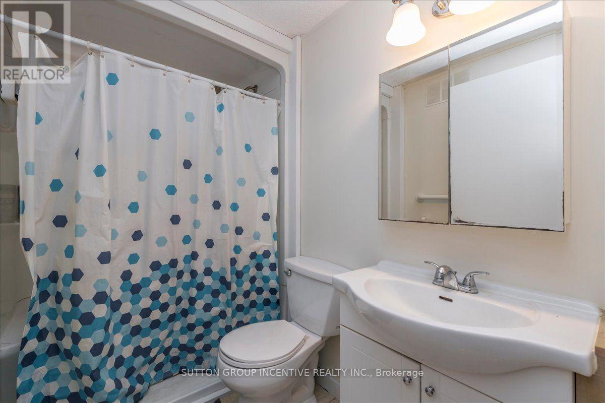 159 Toronto Street Property Photo 12