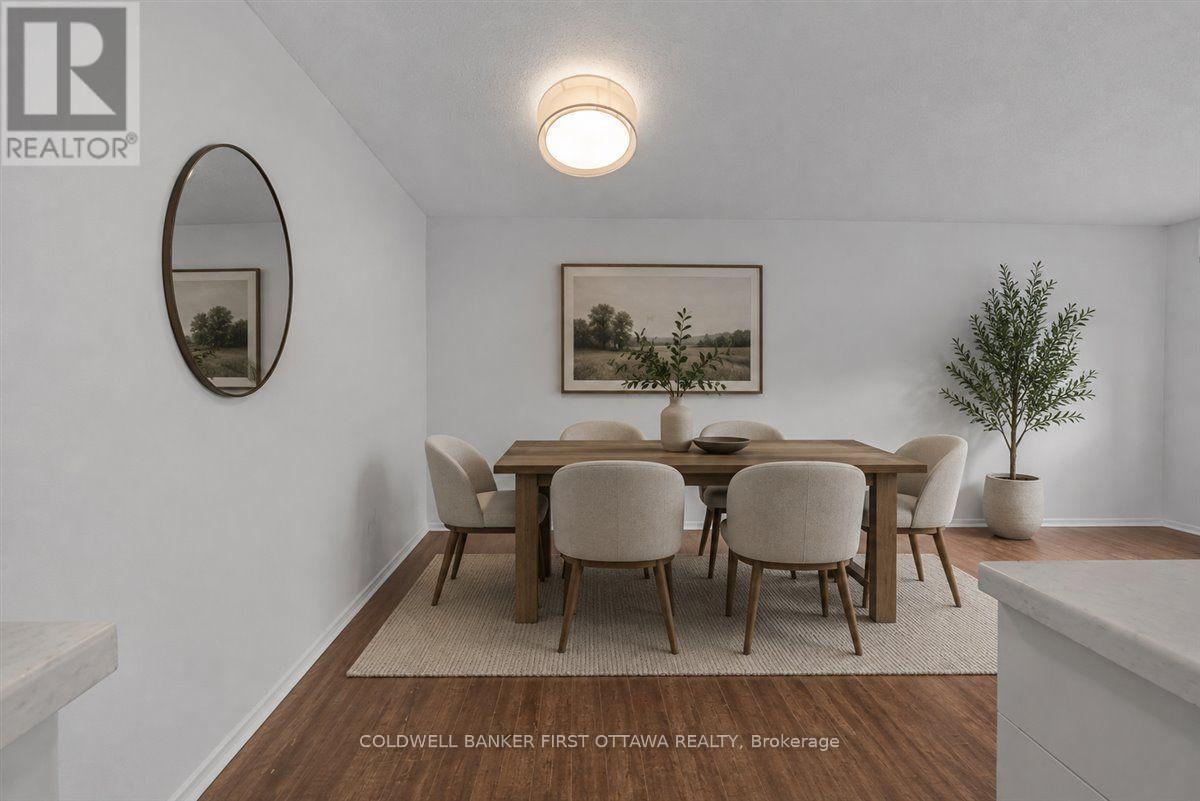 44 - 2640 Draper Avenue Property Photo 7
