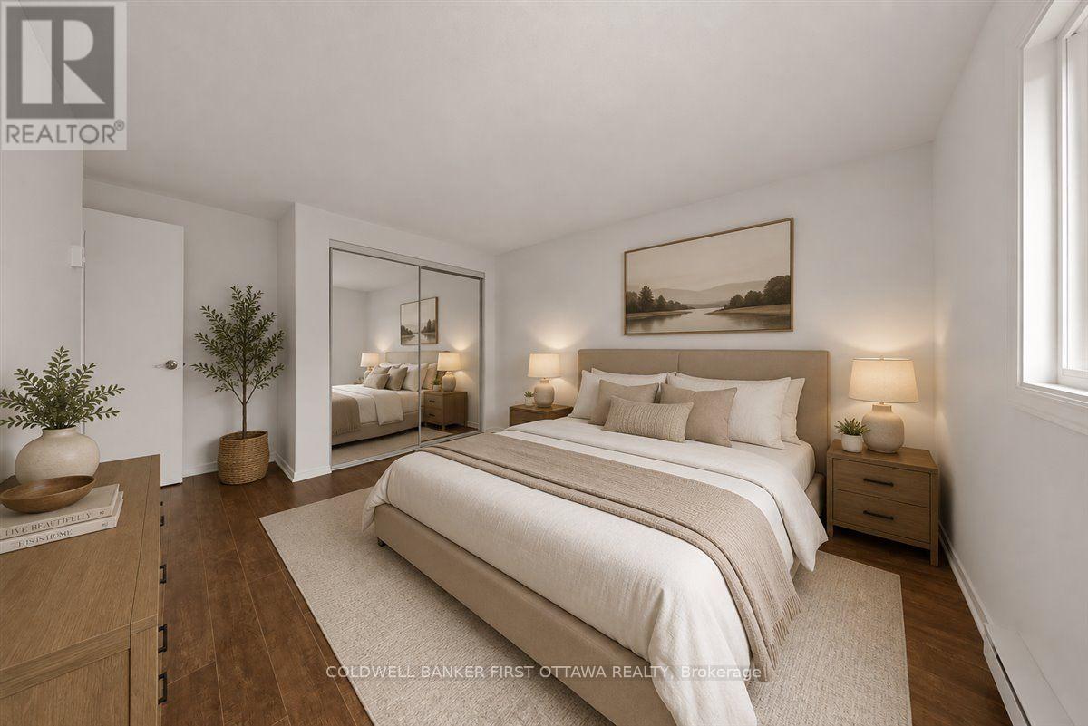 44 - 2640 Draper Avenue Property Photo 19