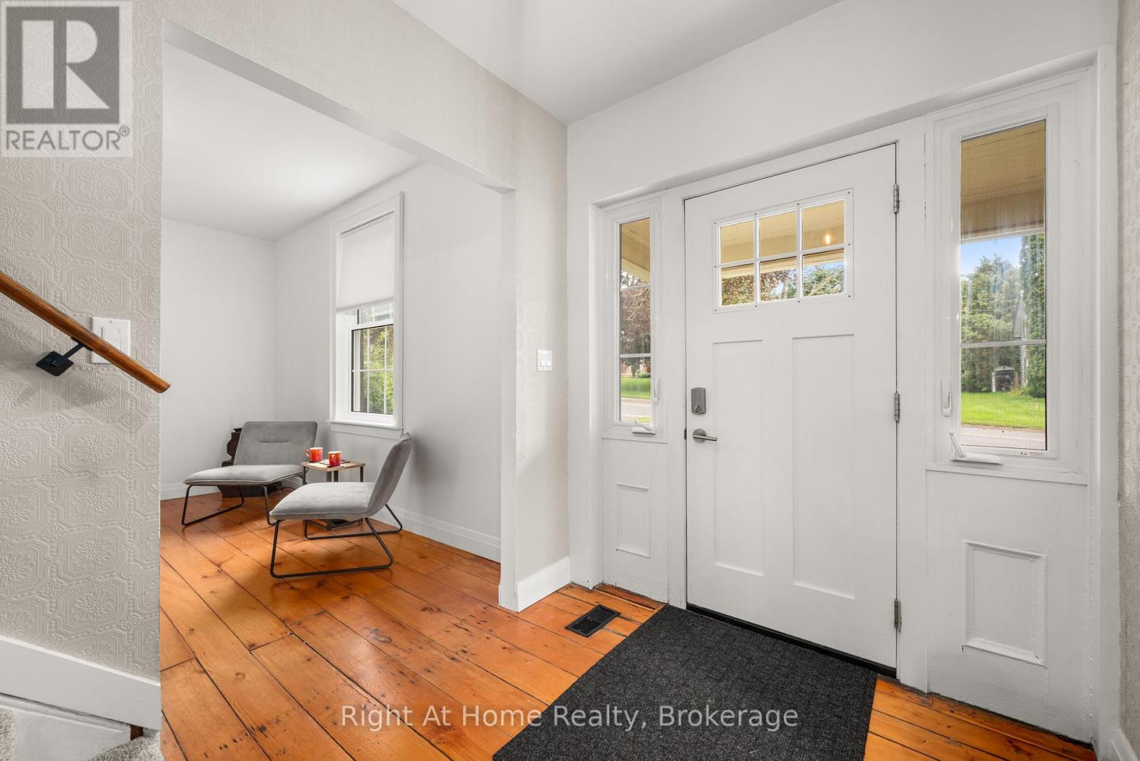 88 King Street E Property Photo 9