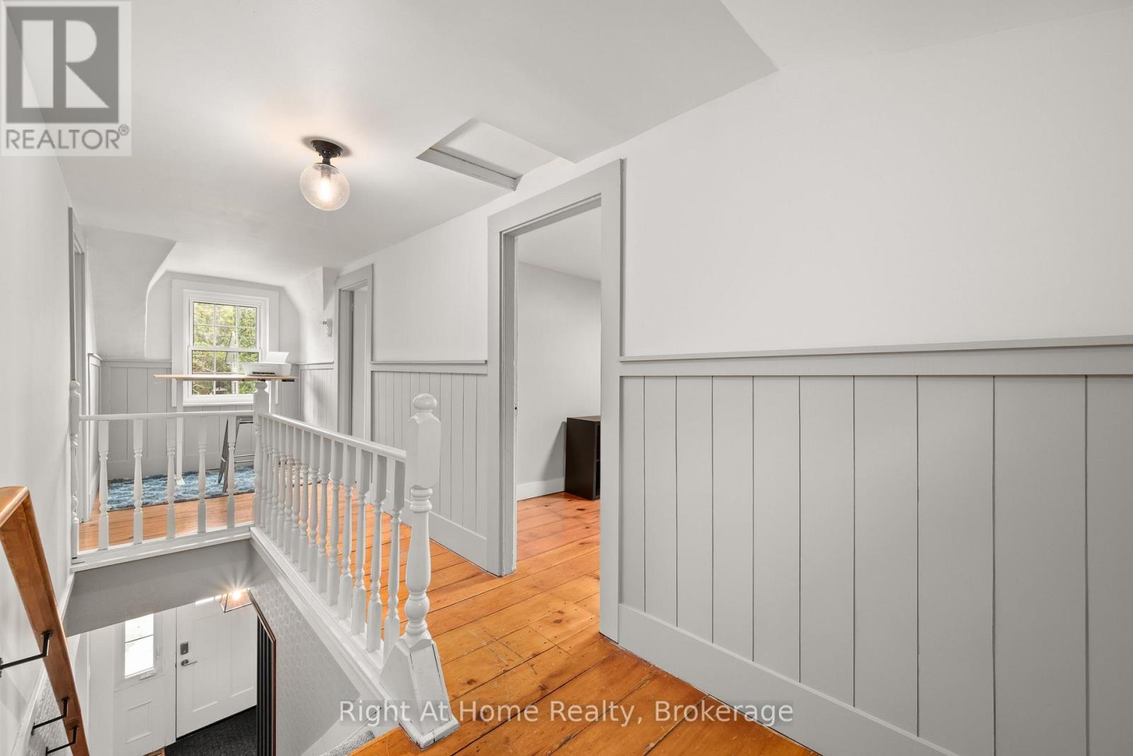 88 King Street E Property Photo 27