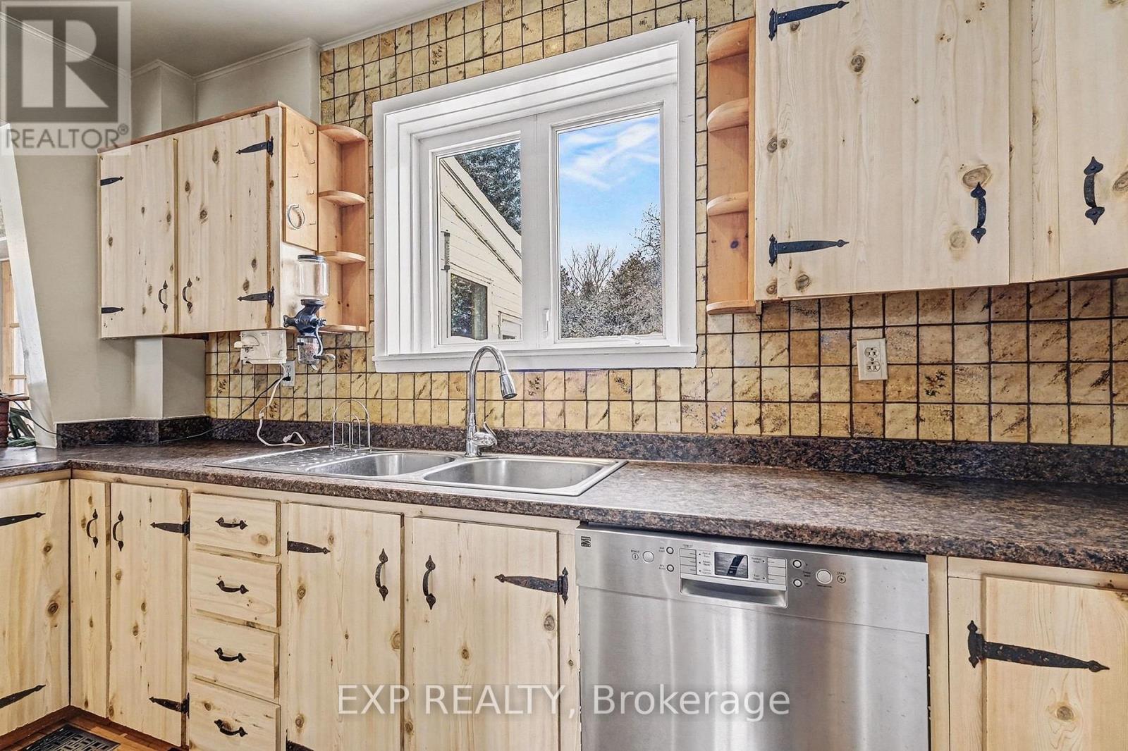 531 Route 400 Route Property Photo 4