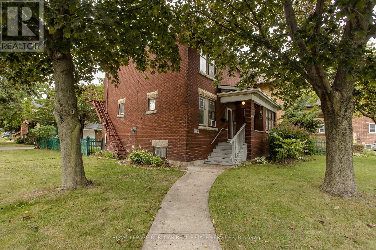 1088 King Street E Property Photo 3