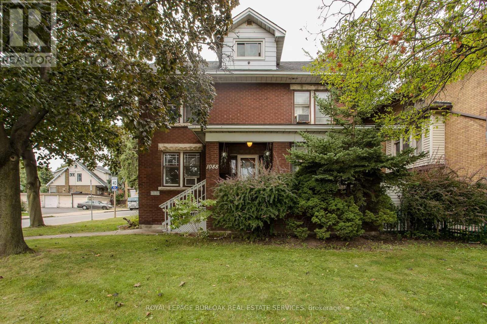 1088 King Street E Property Photo 5