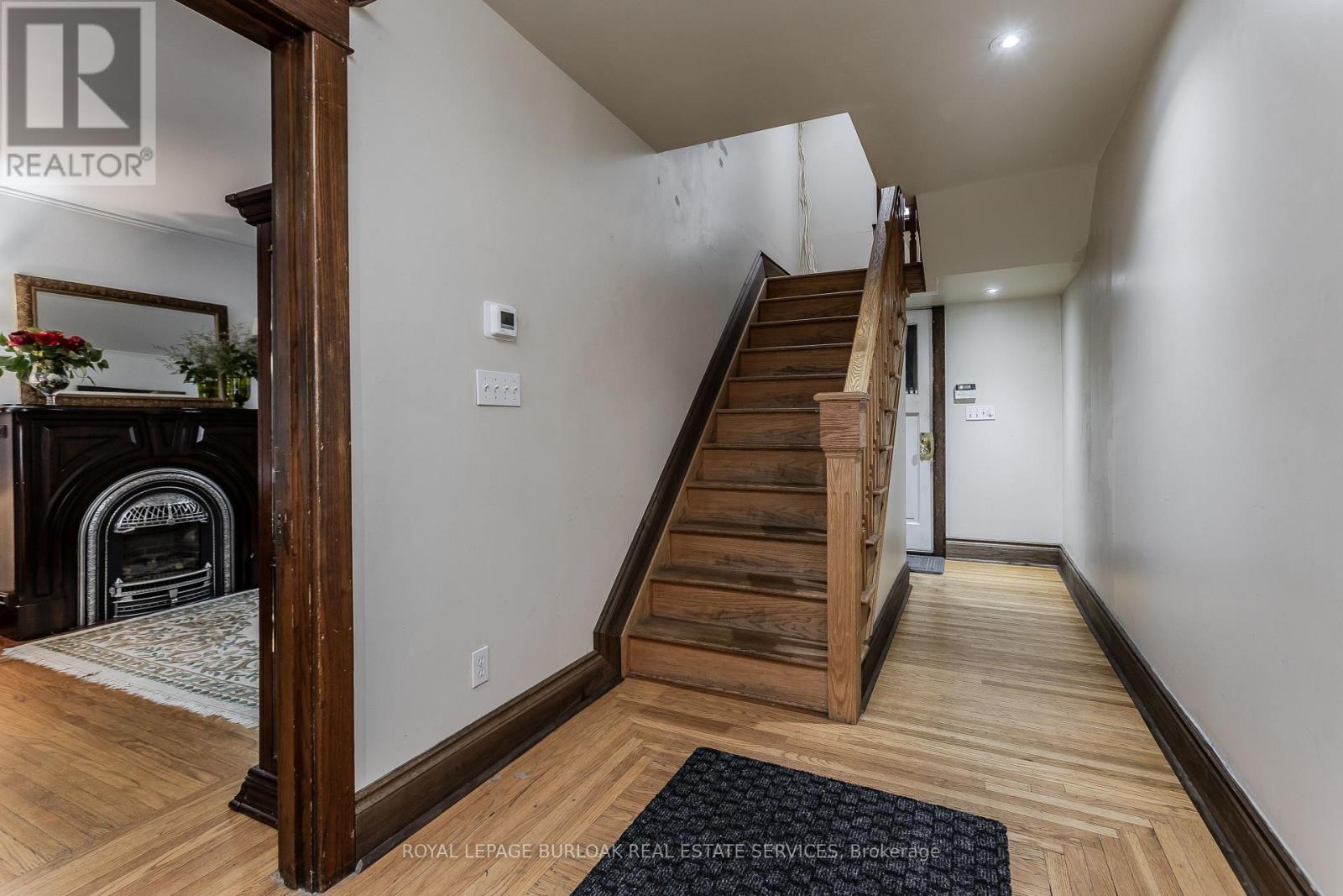 1088 King Street E Property Photo 15