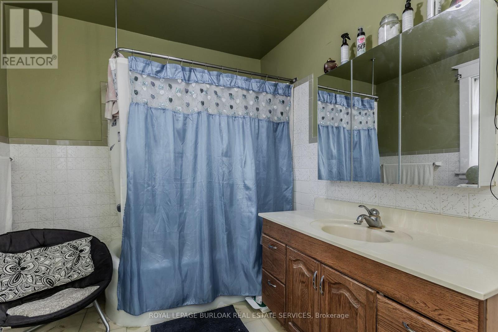 1088 King Street E Property Photo 31