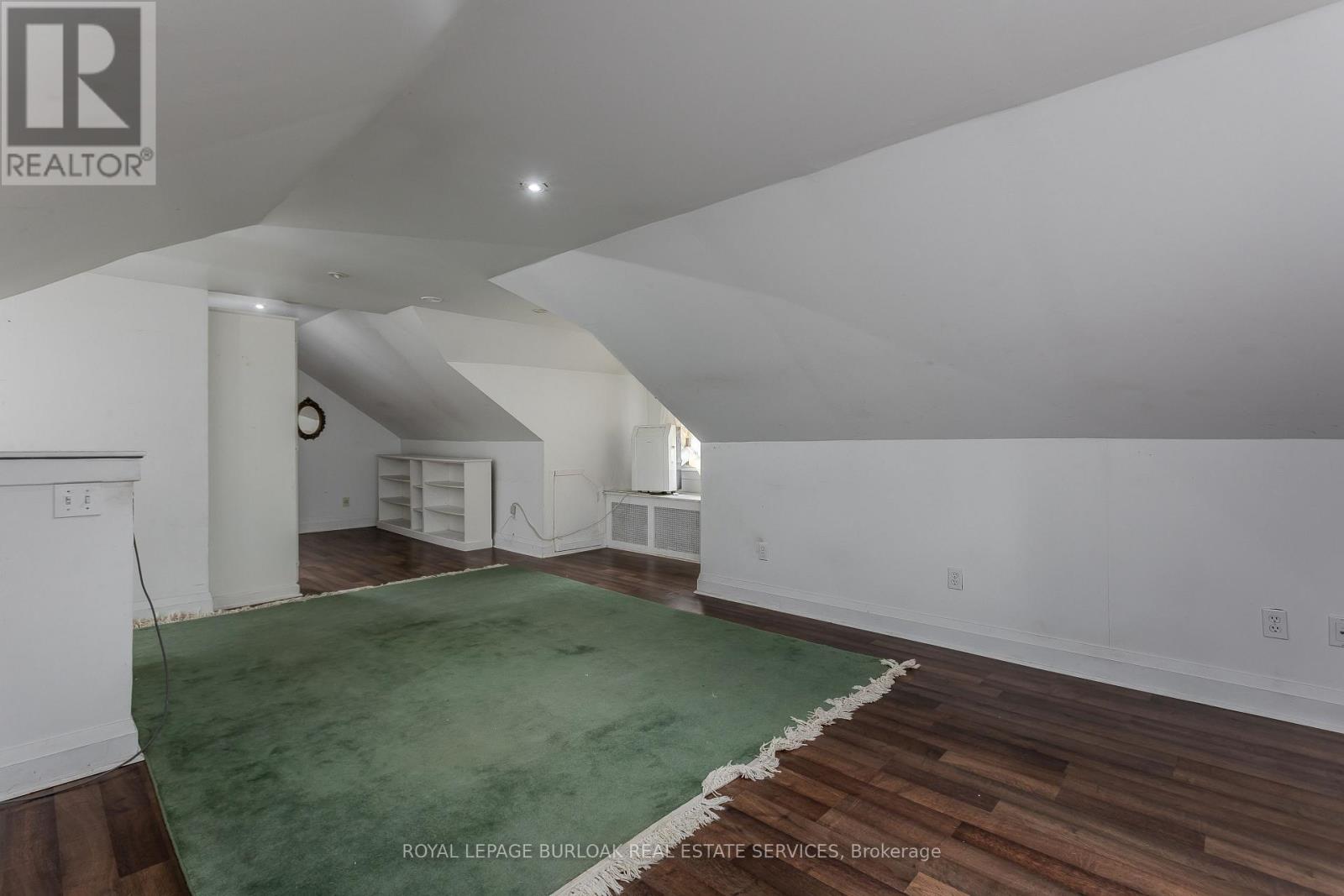 1088 King Street E Property Photo 36