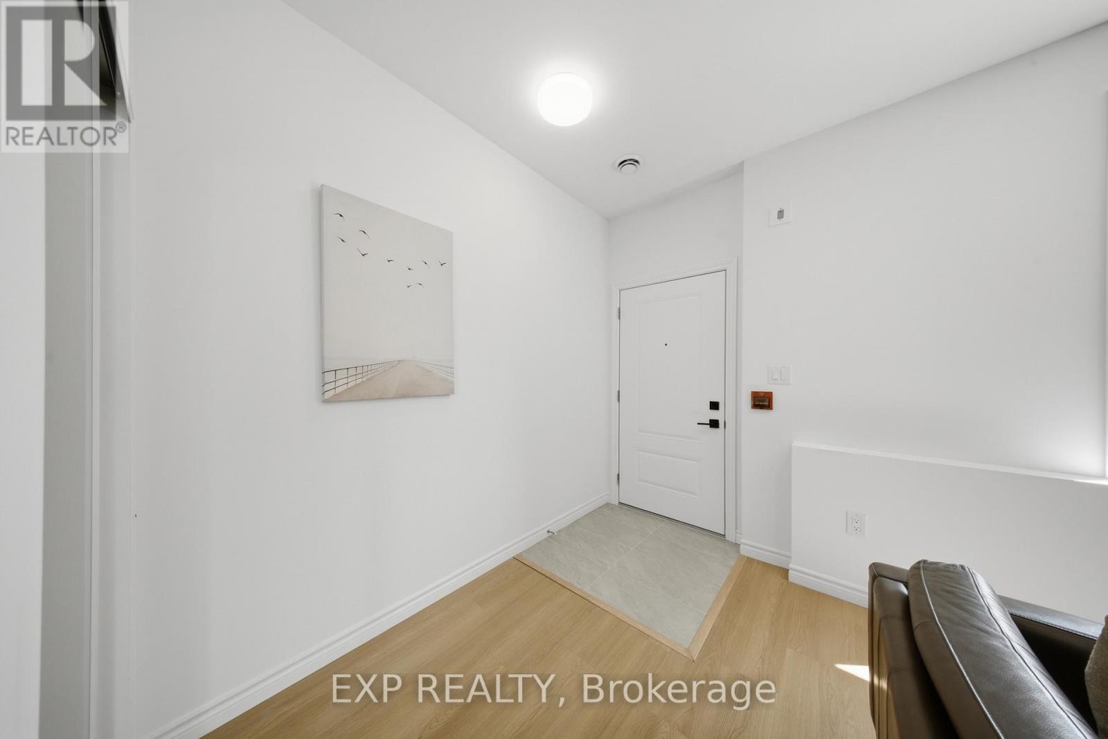 10 - 2 Slessor Boulevard Property Photo 5