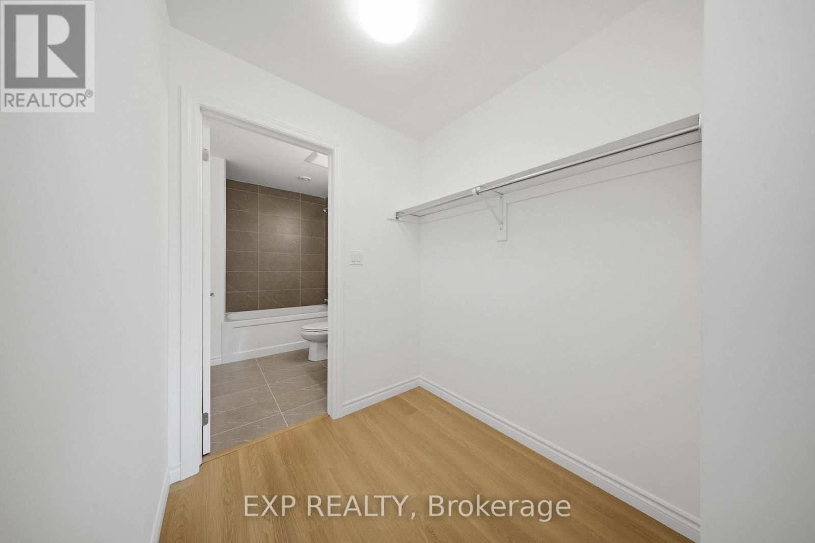 10 - 2 Slessor Boulevard Property Photo 29