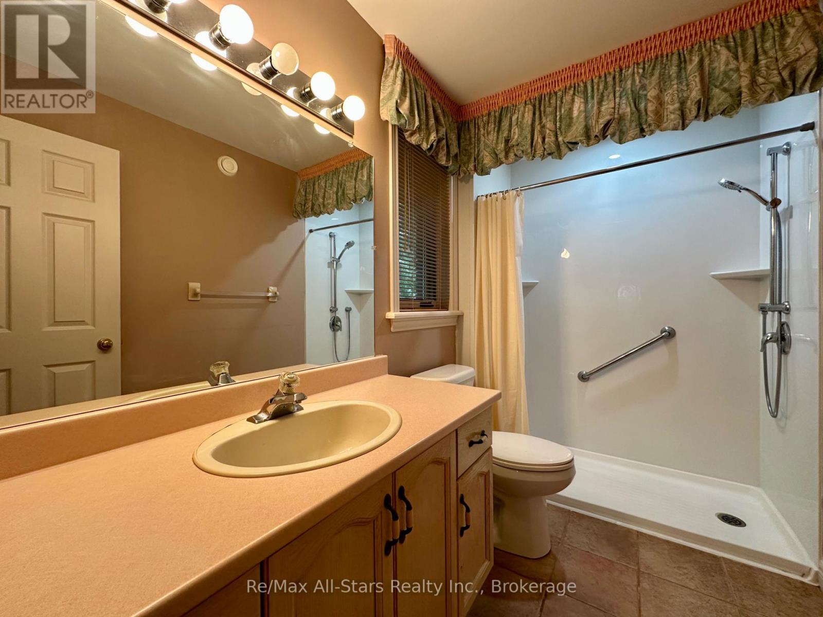 3 Governors Drive Property Photo 16