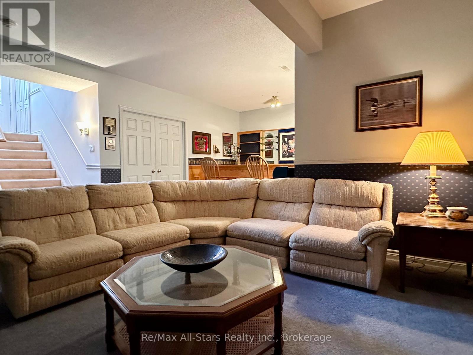 3 Governors Drive Property Photo 23