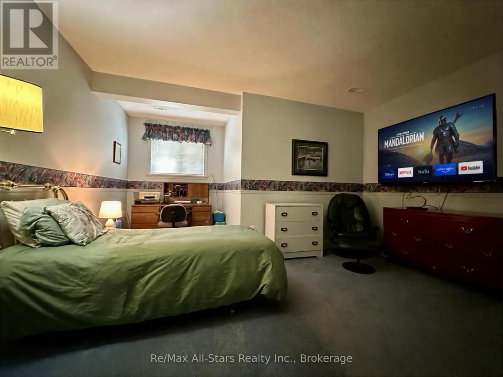 3 Governors Drive Property Photo 27