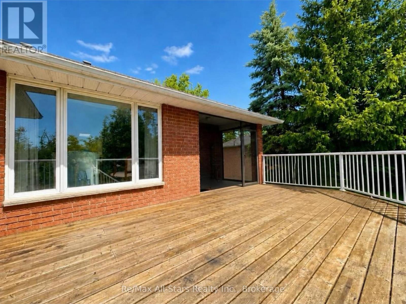 3 Governors Drive Property Photo 30