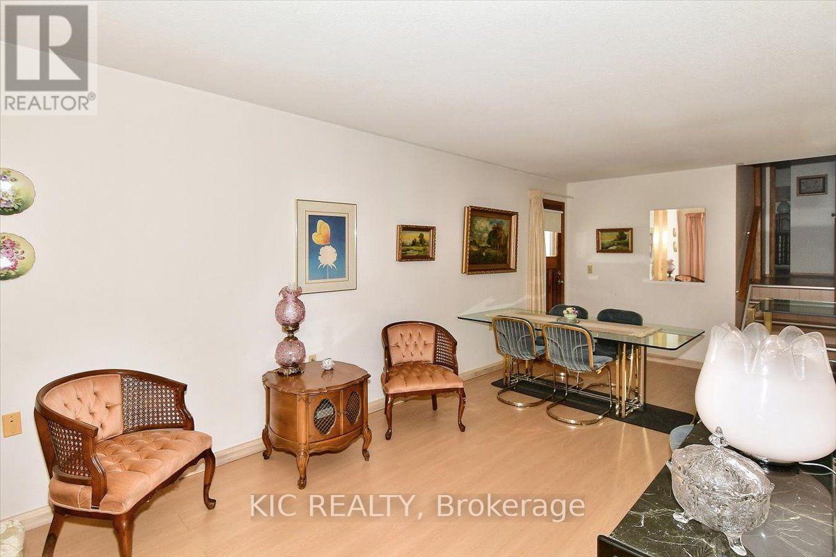 30 Kawartha Heights Boulevard Property Photo 6