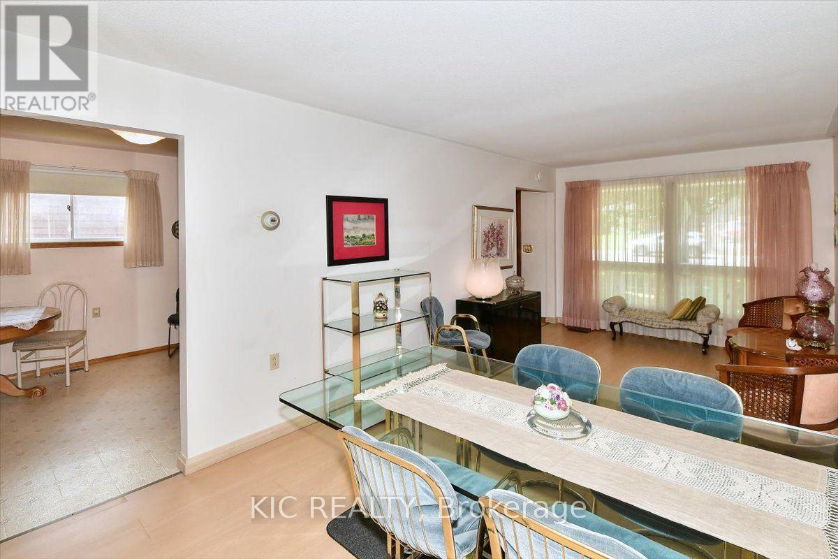 30 Kawartha Heights Boulevard Property Photo 10