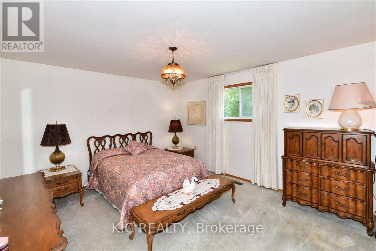 30 Kawartha Heights Boulevard Property Photo 15
