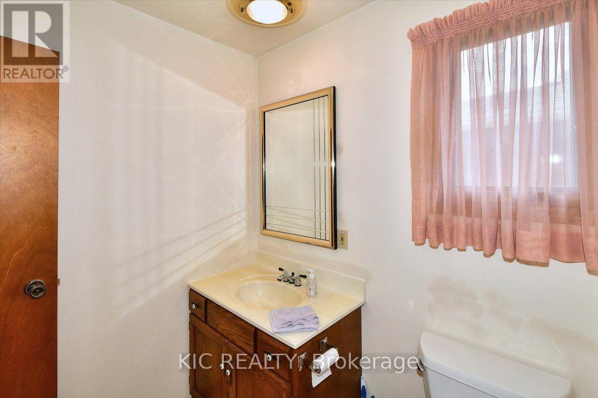 30 Kawartha Heights Boulevard Property Photo 23