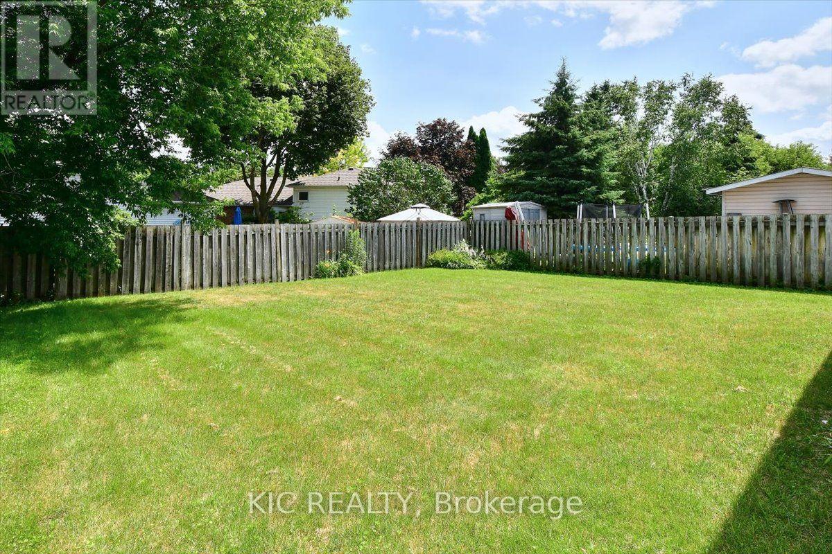 30 Kawartha Heights Boulevard Property Photo 25