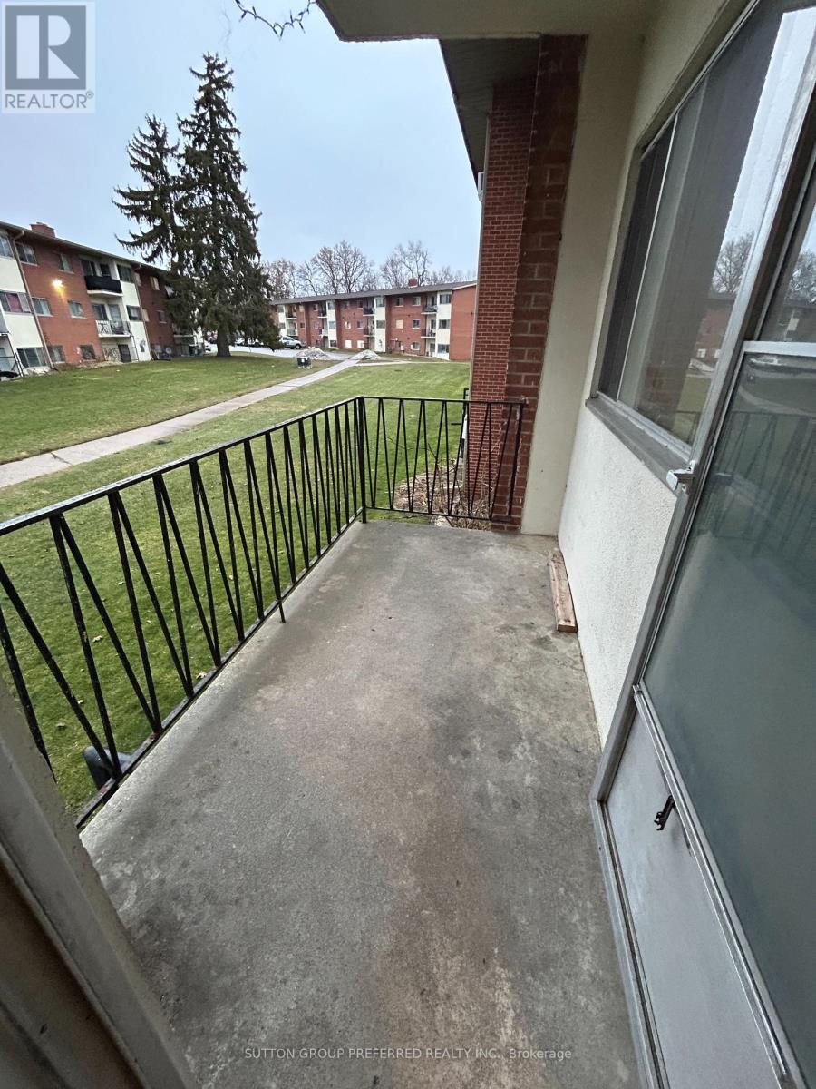 202 - 1174 Hamilton Road Property Photo 11