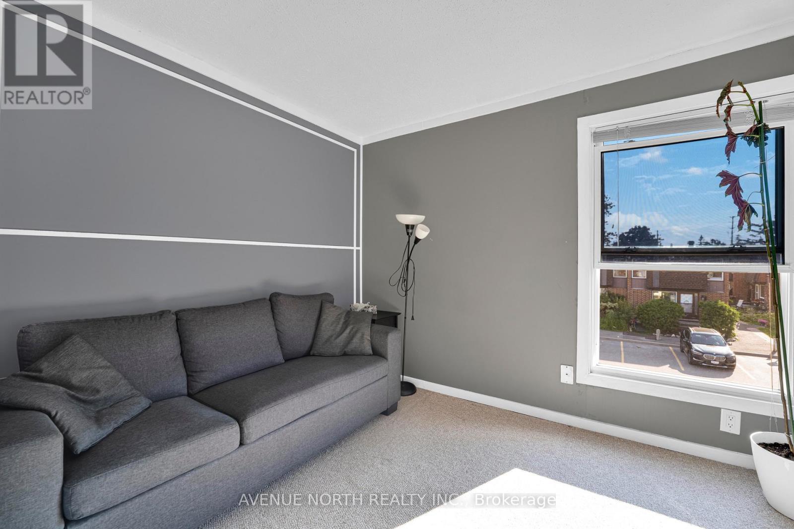 41 - 3520 Downpatrick Road Property Photo 15