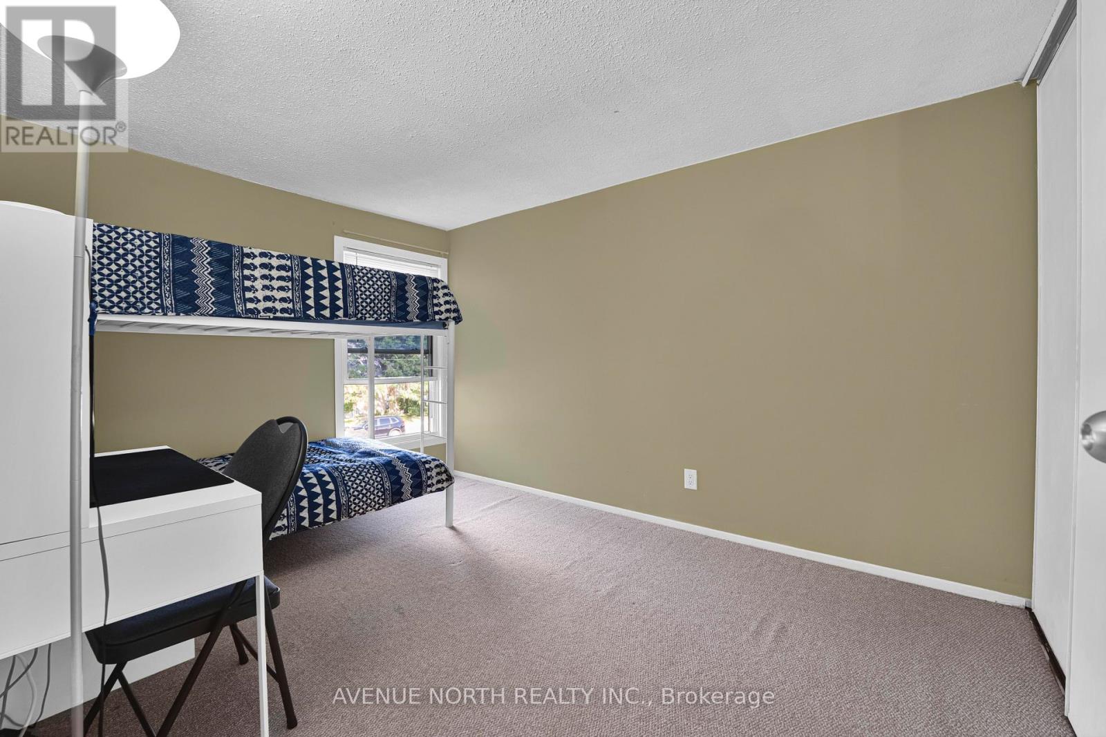 41 - 3520 Downpatrick Road Property Photo 21