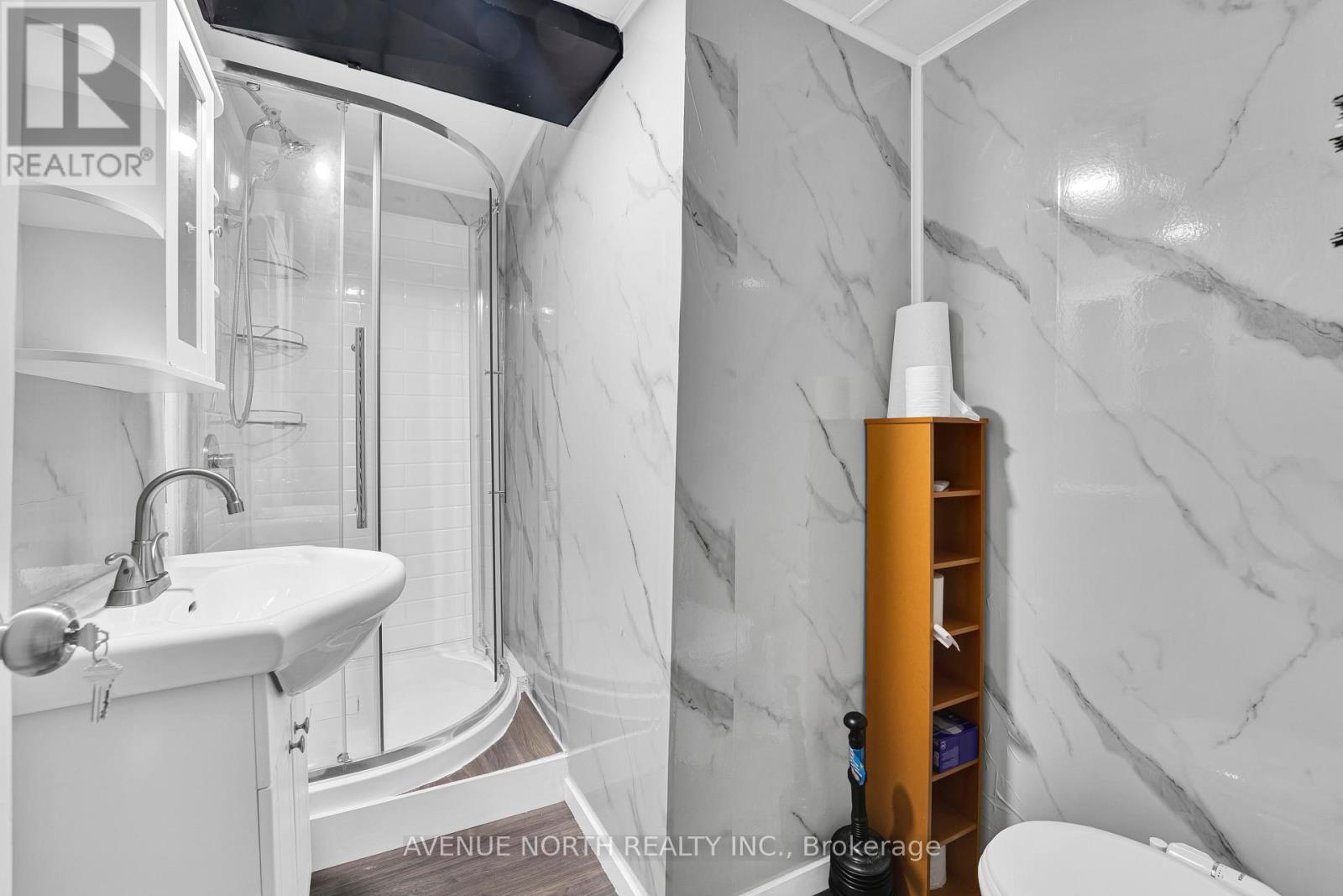 41 - 3520 Downpatrick Road Property Photo 25