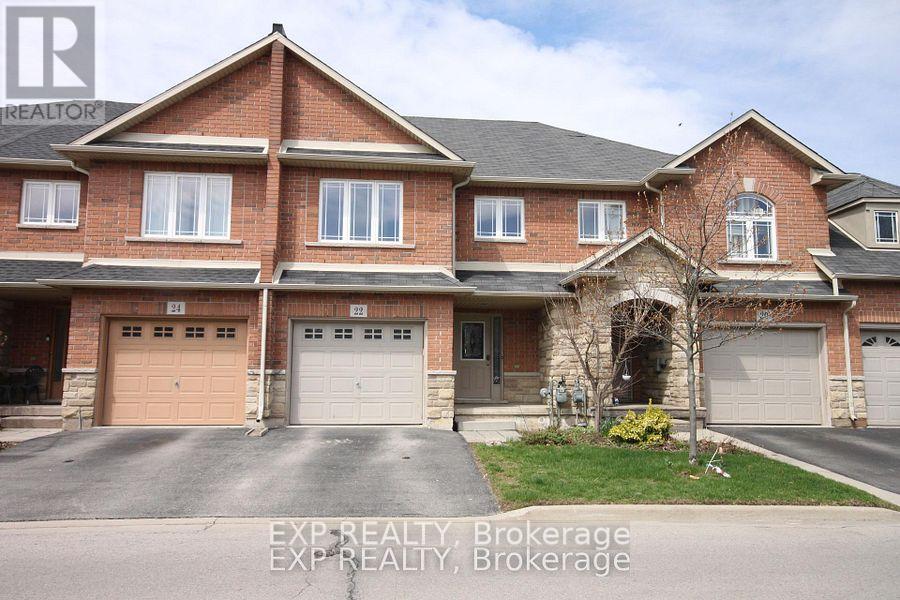 22 GERANIUM AVENUE N Property Photo 1