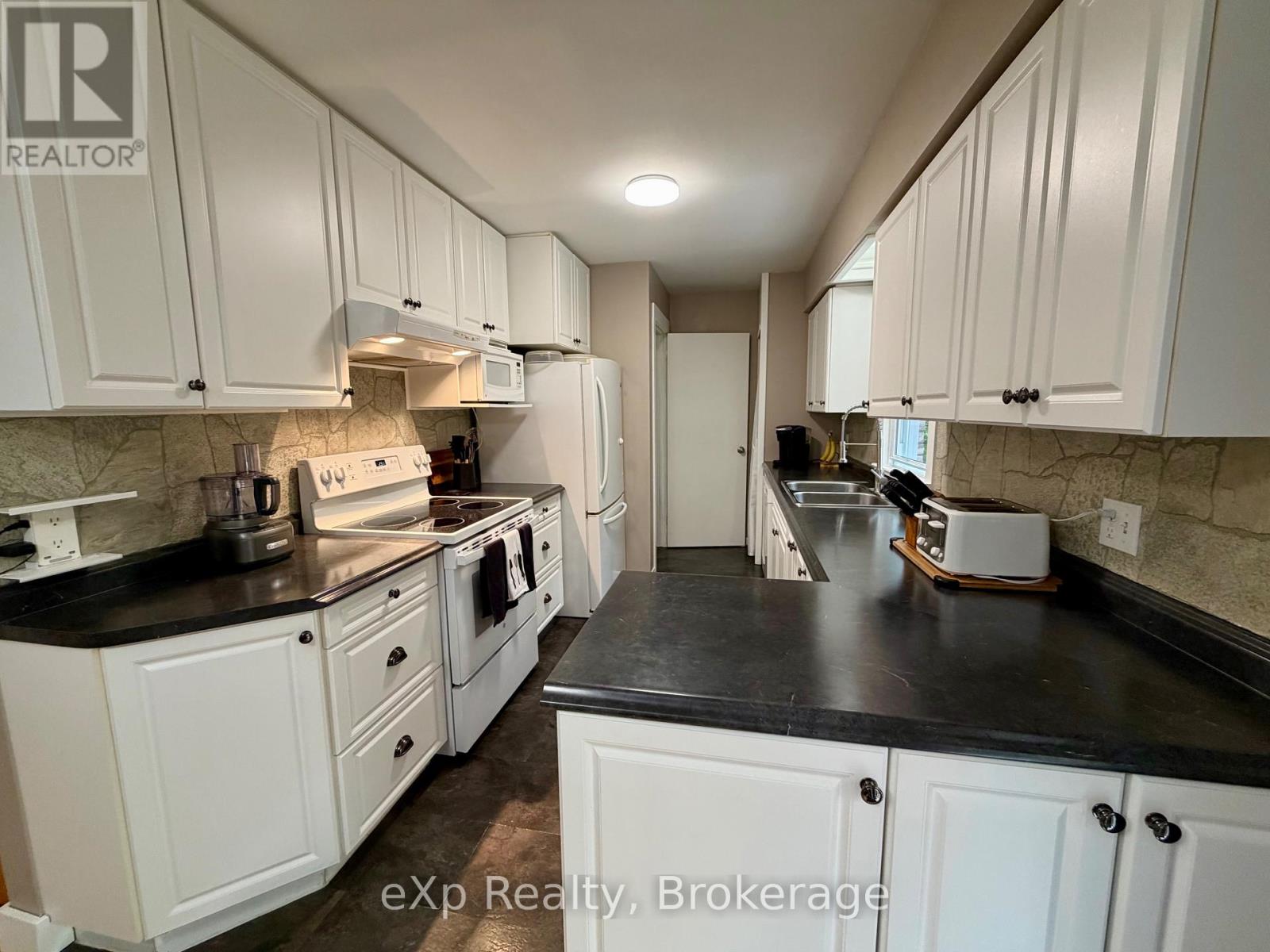 1643 And 1671 Eagle Lake Road Property Photo 10