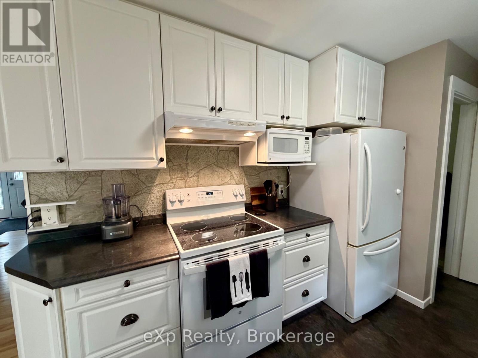 1643 And 1671 Eagle Lake Road Property Photo 12