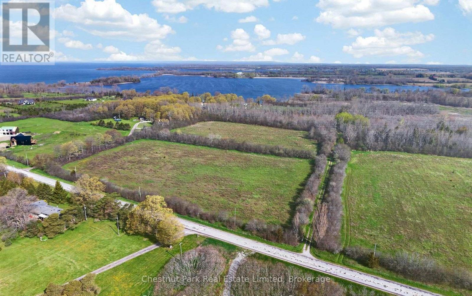 1092 Huycks Point Road Property Photo 4